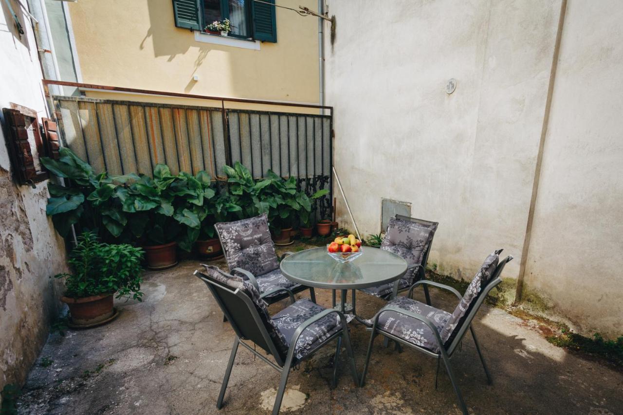 House365 Koper Exterior foto
